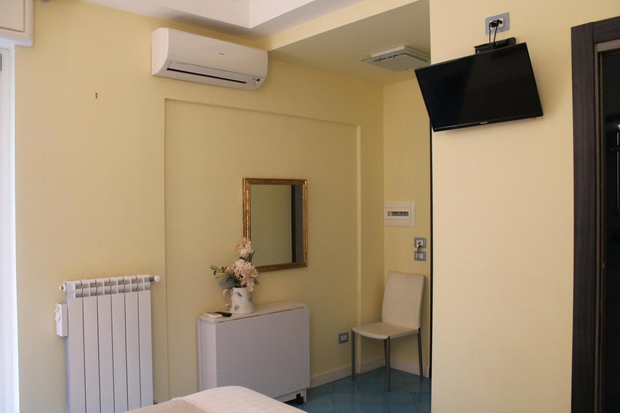 Salerno Home Station Zewnętrze zdjęcie