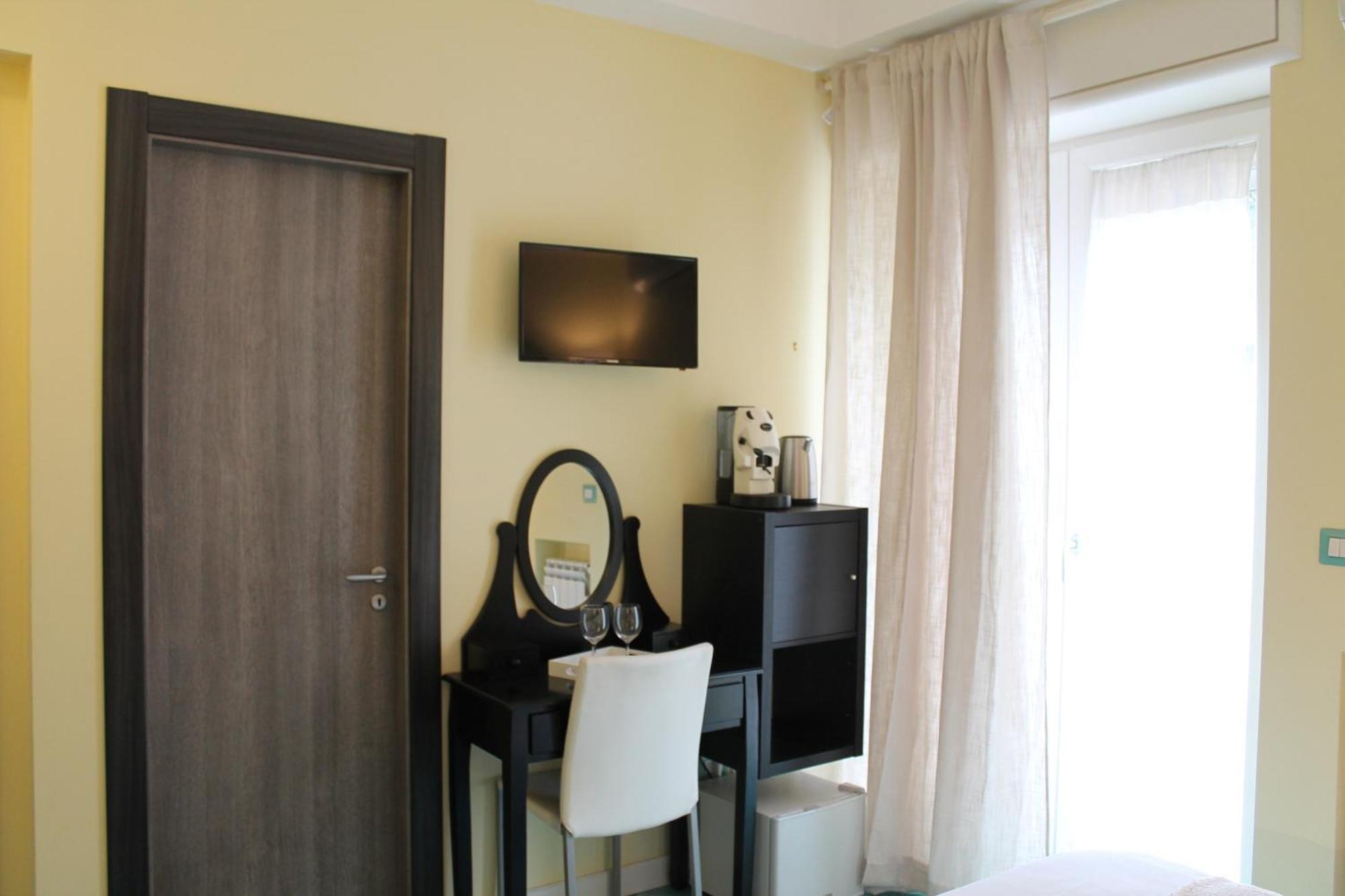 Salerno Home Station Zewnętrze zdjęcie